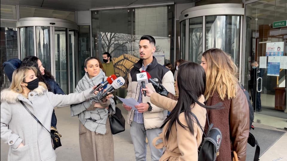 kali i trojës në universitetet publike-image