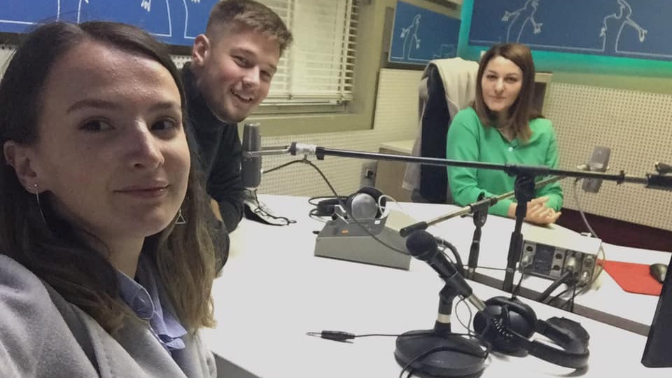 anëtarët e kryesisë së klubit të etikës në radio kosova 2-image